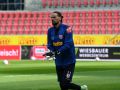 Regensburg-KSC-Halbzeit-2021003