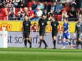 Regensburg-KSC-Halbzeit-2021014