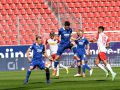 Regensburg-KSC-Halbzeit-2021031