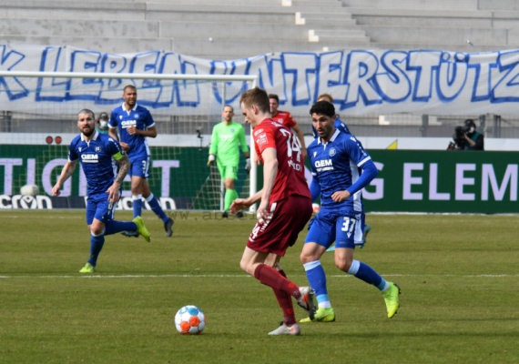 KSC-spielt-Unentschieden-gegen-SSV-Jahn-Regensburg023