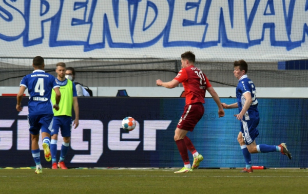 KSC-spielt-Unentschieden-gegen-SSV-Jahn-Regensburg041
