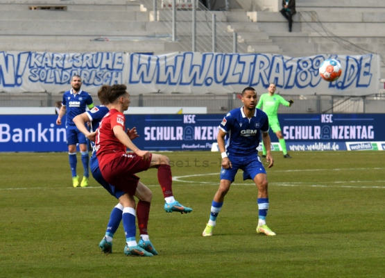 KSC-spielt-Unentschieden-gegen-SSV-Jahn-Regensburg047