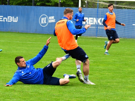 KSC-Training-am-Donnerstag055