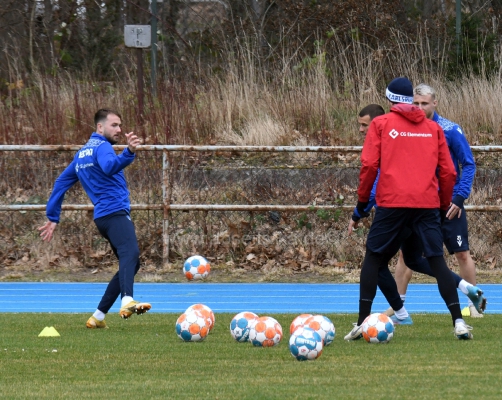 KSC-Training-am-KIT-am-Donnerstag-008