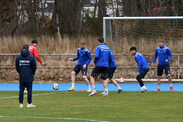 KSC-Training-am-KIT-am-Donnerstag-009