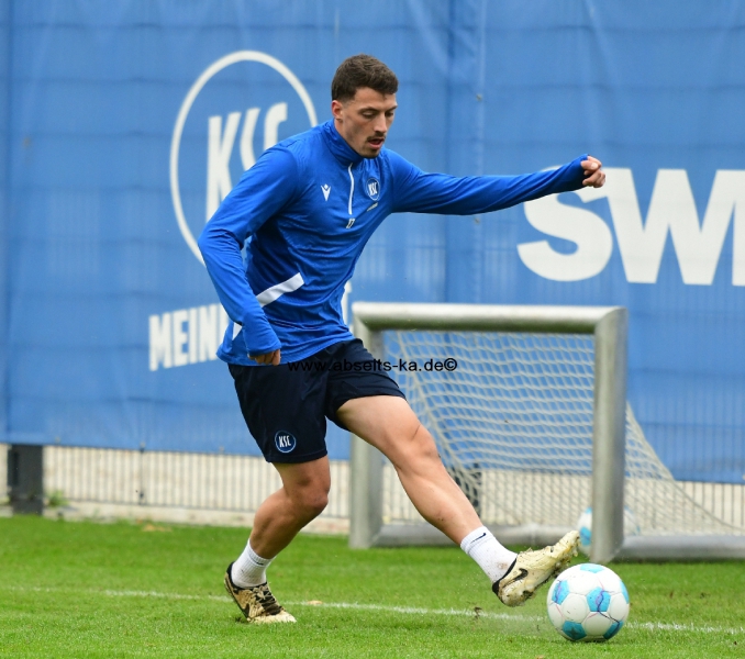 KSC-traniert-fuers-Spitzenspiel-in-Hannover033 KSC-traniert-fuers-Spitzenspiel-in-Hannover033