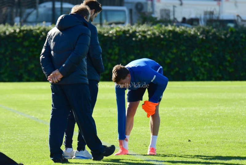 DSC_6869_-KSC-trainiert-mit-Fukuda-und-Simic-Rapp-reist-ab1 DSC_6869_-KSC-trainiert-mit-Fukuda-und-Simic-Rapp-reist-ab1