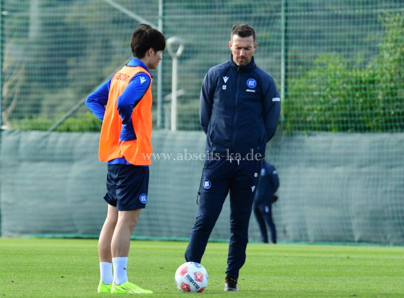 DSC_9374_-KSC-trainiert-mit-Fukuda-und-Simic-Rapp-reist-ab28 DSC_9374_-KSC-trainiert-mit-Fukuda-und-Simic-Rapp-reist-ab28