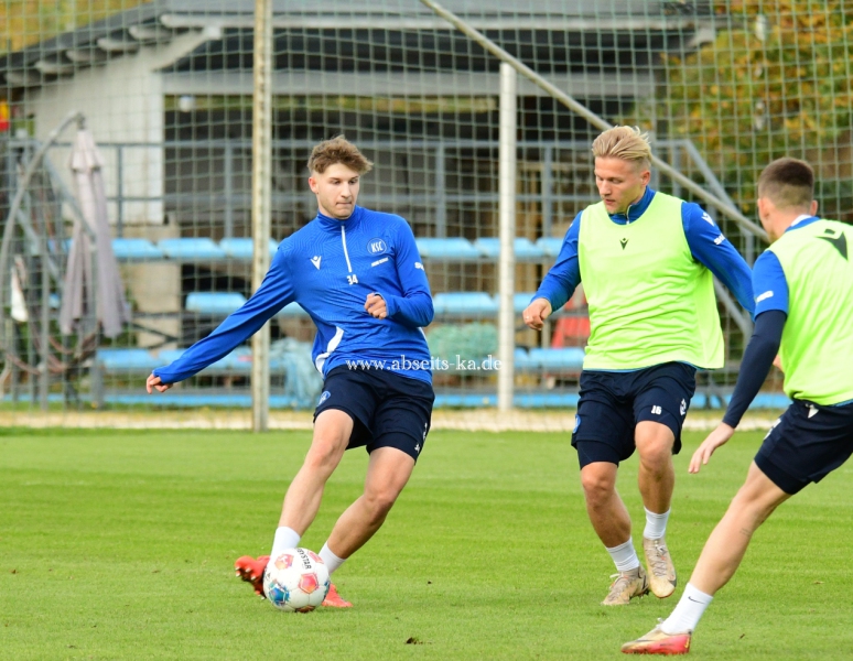 DSC_4596_0A-KSC-Training-in-der-Laenderspielpause-in-November-202514 DSC_4596_0A-KSC-Training-in-der-Laenderspielpause-in-November-202514