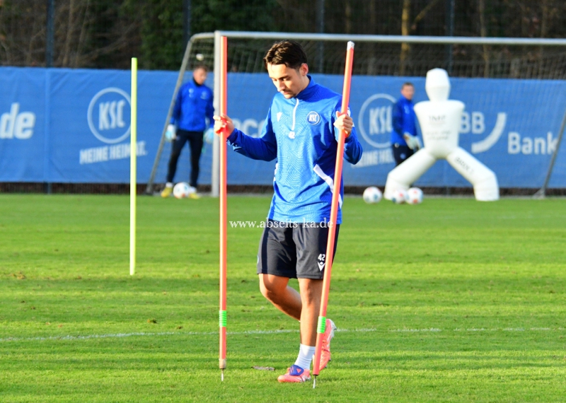 DSC_5004_0A-KSC-bereitet-sich-auf-das-Spiel-in-Darmstadt-vor27 DSC_5004_0A-KSC-bereitet-sich-auf-das-Spiel-in-Darmstadt-vor27