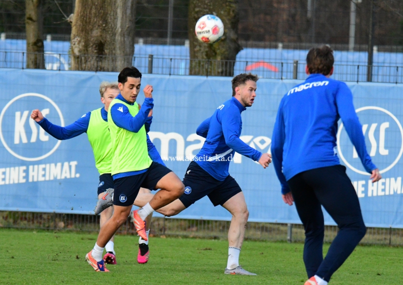 DSC_5388_0A-KSC-bereitet-sich-auf-das-Spiel-in-Darmstadt-vor1 DSC_5388_0A-KSC-bereitet-sich-auf-das-Spiel-in-Darmstadt-vor1