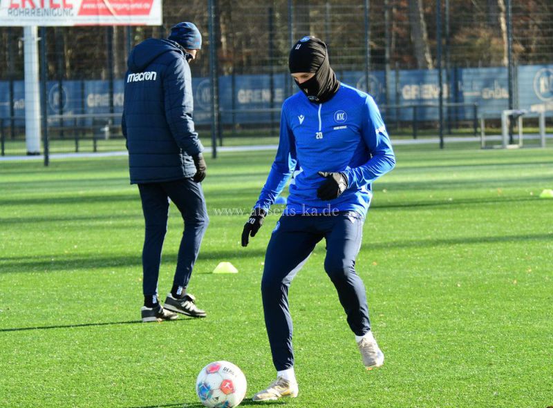 DSC_3936KSC-Trainingsauftakt-202618_ergebnisKSC-Trainingsauftakt-202621 DSC_3936KSC-Trainingsauftakt-202618_ergebnisKSC-Trainingsauftakt-202621