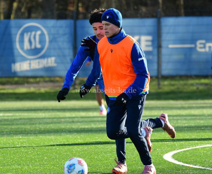 DSC_4260KSC-Trainingsauftakt-20267_ergebnisKSC-Trainingsauftakt-20269 DSC_4260KSC-Trainingsauftakt-20267_ergebnisKSC-Trainingsauftakt-20269