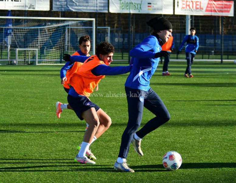 DSC_4371KSC-Trainingsauftakt-20264_ergebnisKSC-Trainingsauftakt-20265 DSC_4371KSC-Trainingsauftakt-20264_ergebnisKSC-Trainingsauftakt-20265