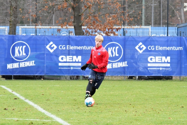 KSC-Trainingsstart-fuer-das-Rostockspiel017