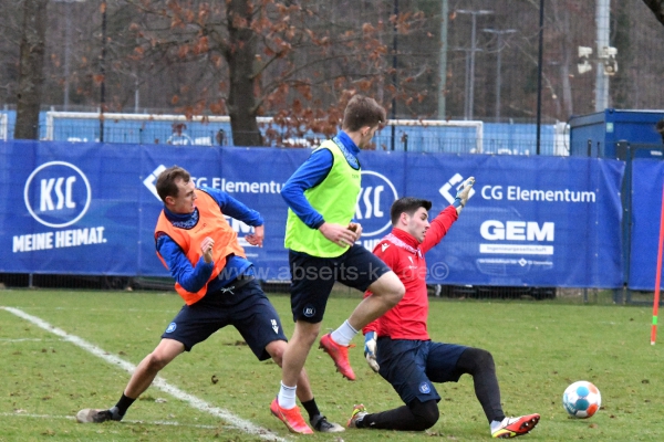 KSC-Trainingsstart-fuer-das-Rostockspiel063