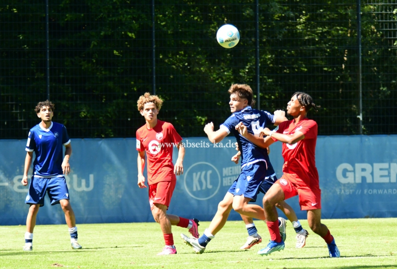 DSC_7984_KSC-U17-besiegt-zum-Auftakt-Offenbach48 DSC_7984_KSC-U17-besiegt-zum-Auftakt-Offenbach48
