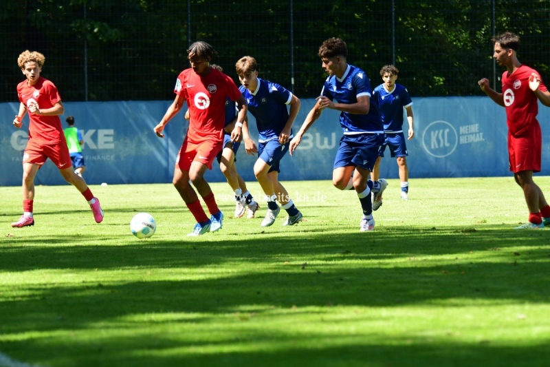DSC_7992_KSC-U17-besiegt-zum-Auftakt-Offenbach47 DSC_7992_KSC-U17-besiegt-zum-Auftakt-Offenbach47
