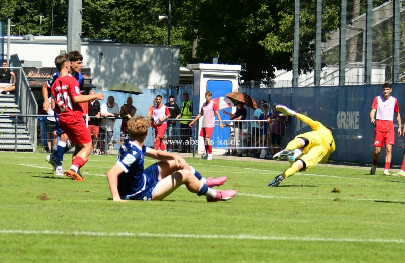 DSC_8202_KSC-U17-besiegt-zum-Auftakt-Offenbach30 DSC_8202_KSC-U17-besiegt-zum-Auftakt-Offenbach30