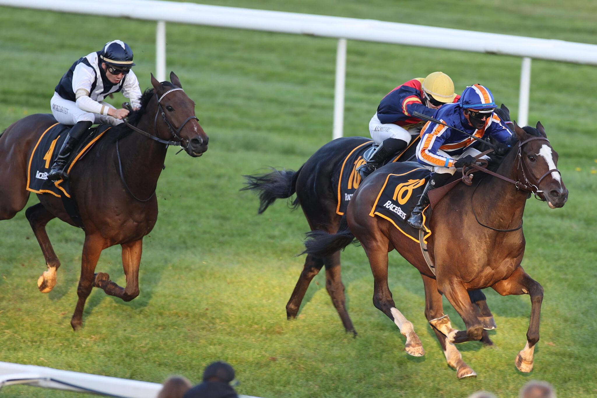 BADEN RACING: „Spürbar bessere Atmosphäre“ zum Abschluss der