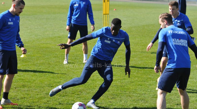 KSC-Galerie: Anschwitzen vor dem Aue-Spiel