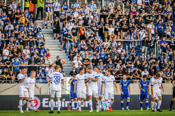 Galerie: KSC feiert 3:0-Heimsieg gegen Darmstadt 98