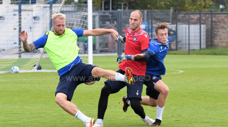 Impressionen vom KSC-Üben vor dem Regensburg-Spiel