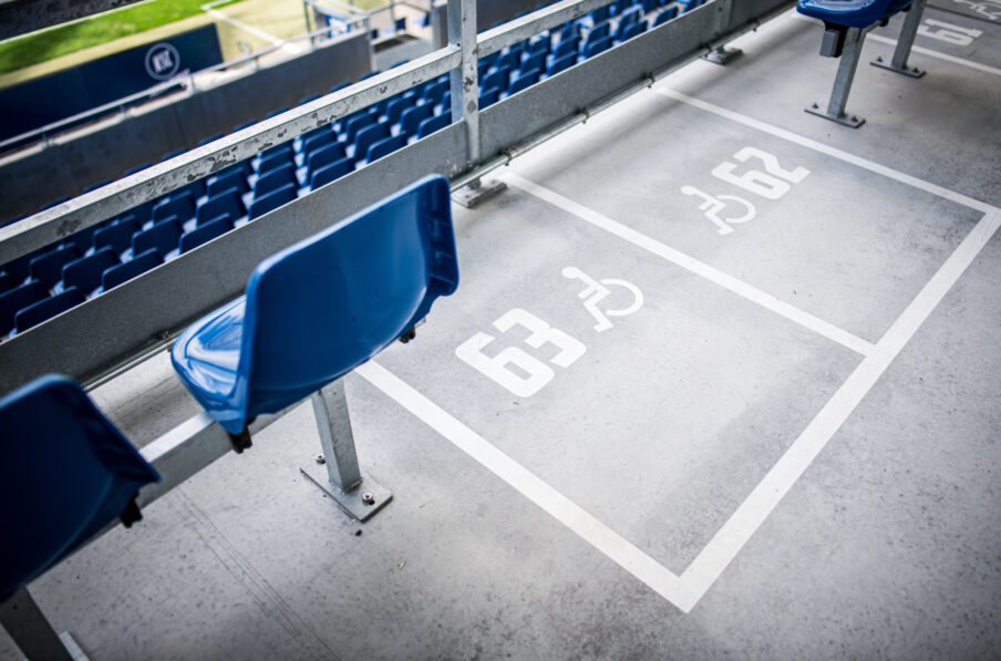 „Jeder Mensch zählt – egal auf welchem Platz“: KSC TUT GUT. unterstützt 18. Erinnerungstag im deutschen Fußball