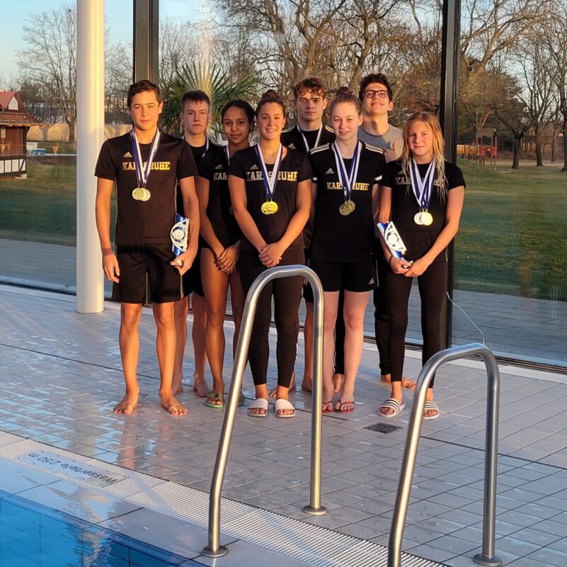 Foto : SSC – das Team, das in Wetzlar an den Start ging: v.l.n.r. Leo Leverkus, Thure Stian Müller, Shirin Rosinel, Mila Wazner, Alexander Manyrin, Hanna Seiter, Gerard Serrano Pol, Mira Helget