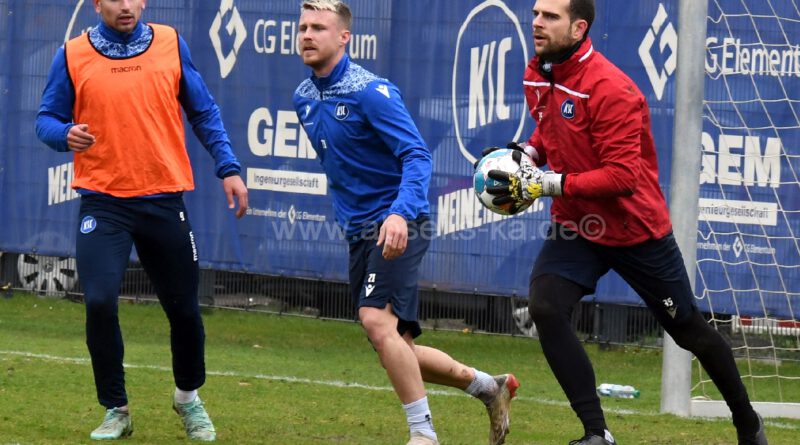 KSC-Traning 31 März im Wildpark mit Jugendspielern und Rückkehrern002