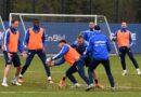 KSC-Training in Bildern: Handball-Kopfball-Fußball