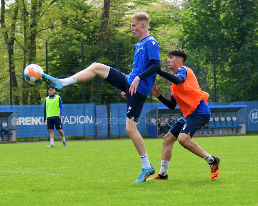 Efe-Kaan Sihlaroglu und Tm breithaupt KSC Training