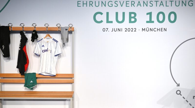 Club 100 Awarding Ceremony