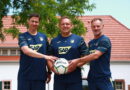 Foto: TSG-Trainerteam 2022/23: Co-Trainer Frank Fröhling, Chef-Trainer André Breitenreiter, Co-Trainer Darius Scholtysik (v. l. n. r.)