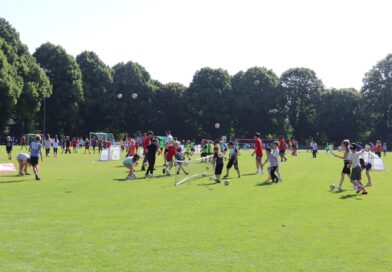 1.300 Kinder beim Schulfußball-Aktionstag
