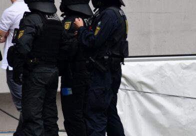 KSC und 1. FC Kaiserslautern – Polizei appelliert an Fans und gibt Empfehlungen zur Anreise