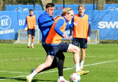 KSC trainiert für das Freitagabendspiel gegen Fürth